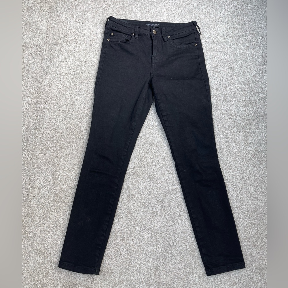 Forever New women's black medium-waisted skinny premium jeans.